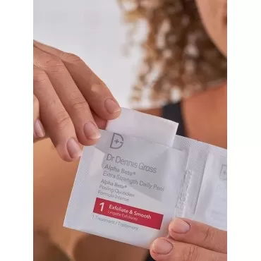 Dr. Dennis Gross Alpha Beta Extra Strength Daily Peel: for Oily Skin, Uneven Tone or Texture, Wrinkles or Enlarged Pores (5 Treatments)