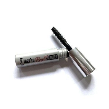 Benefit They’re Real! Magnet Mascara Supercharged ...