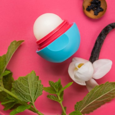 eos 100% Natural Lip Balm- Vanilla Mint, All-Day Moisture, Made for Sensitive Skin, Lip Care Products, 0.25 oz