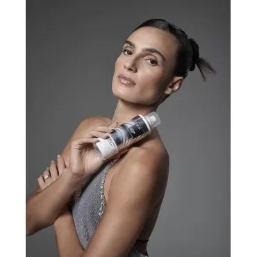 IGK PLEASE HOLD Flexible Hairspray | High Gloss + Frizz Control + Touchable Finish | Vegan + Cruelty-Free | 5 Oz