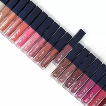Lune+Aster Vitamin C+E Lip Gloss- Guru- Moisturizing, vegan, vitamin-packed lip gloss helps nourish and soothe lips