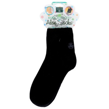 Earth Therapeutics Aloe Vera Socks - Infused with natural aloe vera & Vitamin E - Helps Dry Feet, Cracked Heels, Calluses, Rough Skin, Dead Skin - Use with your Favorite Lotions - Black