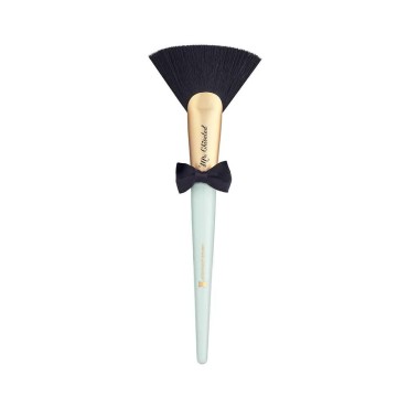Mr. Chiseled Contouring Brush...