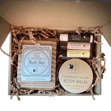 Big Crazy Buffalo Pure Bison Tallow Gift Set - Bath Bar, Body Balm, & 3 Lip Balms - Cleans, Moisturizes, Soothes, Hydration, Pure & Naturally Derived, No Dyes, Chemicals, Fragrances, or Preservatives