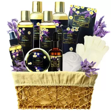 Deluxe Spa Basket. Lavender Chamomile Natural Spa Bath Set, Lavender Aromatherapy Luxurious Bath Gift Set 8 Piece Home Spa Kit. Best Relaxing Gift Basket for Mom.