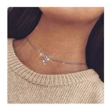 Edary Lovely Crystal Necklace Leaves Clavicle Necklaces Silver Jewelry Accessories for Women and Girls.