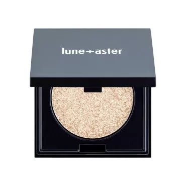 Lune+Aster StarDust Eye Pop - Golden Sapphire - Metallic glitter eyeshadow infused with vitamin E and light-reflecting pearl pigments.